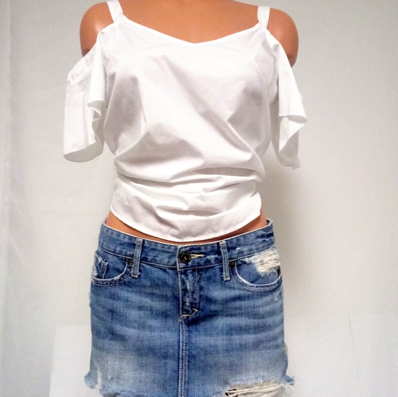 Cold Shoulder Top - Picture 3 of 5